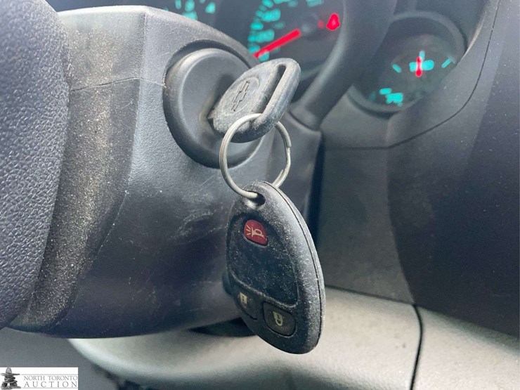 2013-chevrolet-silverado-1500-image-16