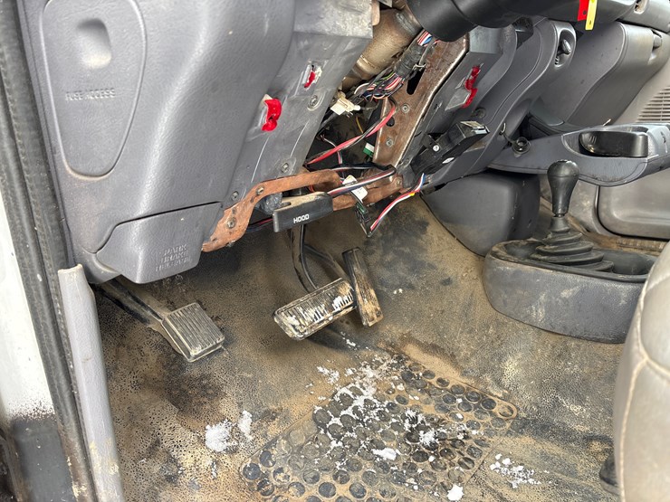 2002-dodge-ram-2500-image-28