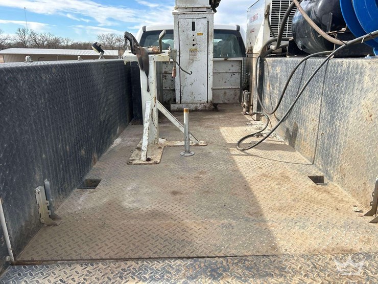 2019-ford-f550-image-28