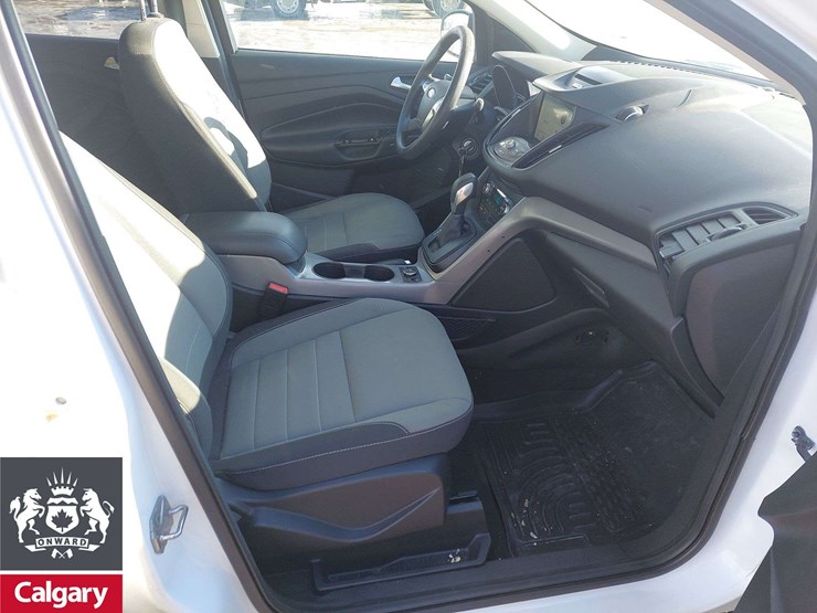 2016-ford-escape-image-18