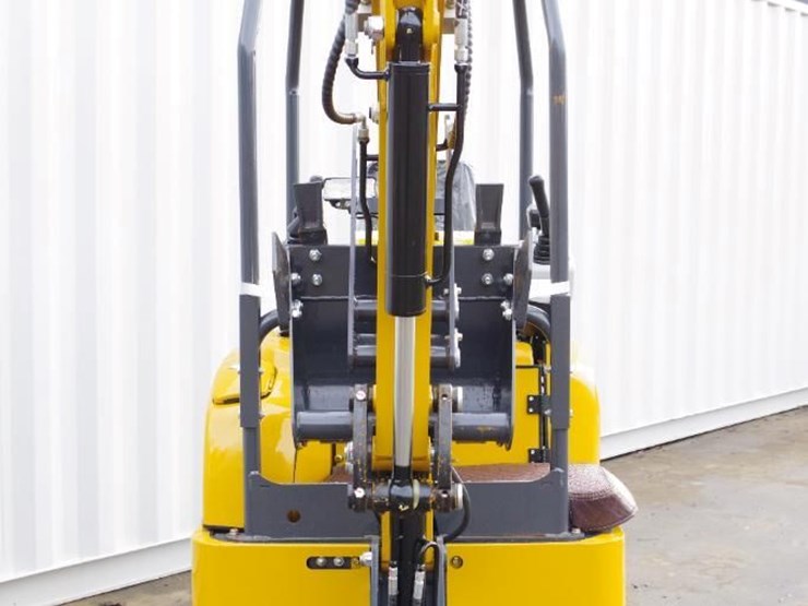 2025-cfg-industrial-qk18r-mini-excavator-w/-pilot-system,-rato-gasoline-engine,-unused-image-12