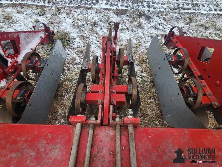 case-ih-183-image-16