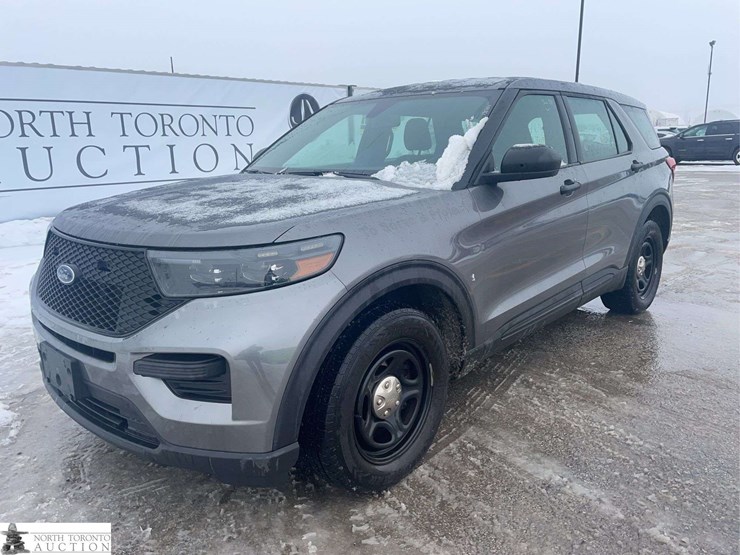 2020-ford-explorer-police-interceptor-image-2