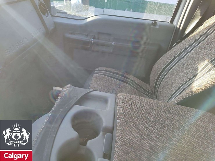 2015-ford-f550-image-17