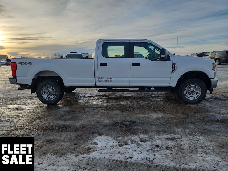 2019-ford-f350-image-8