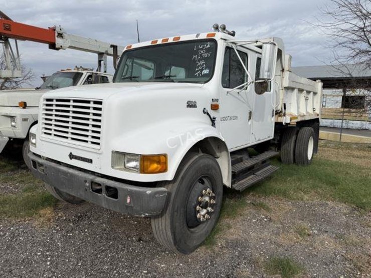 2000-international-4700-image-1