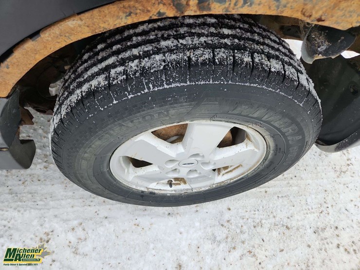 2012-ford-escape-xlt-image-11