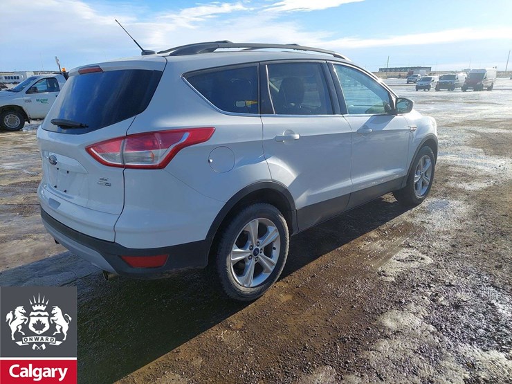 2013-ford-escape-se-image-4
