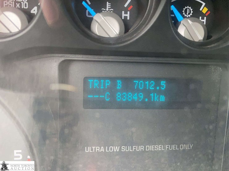 2013-ford-f450-image-33