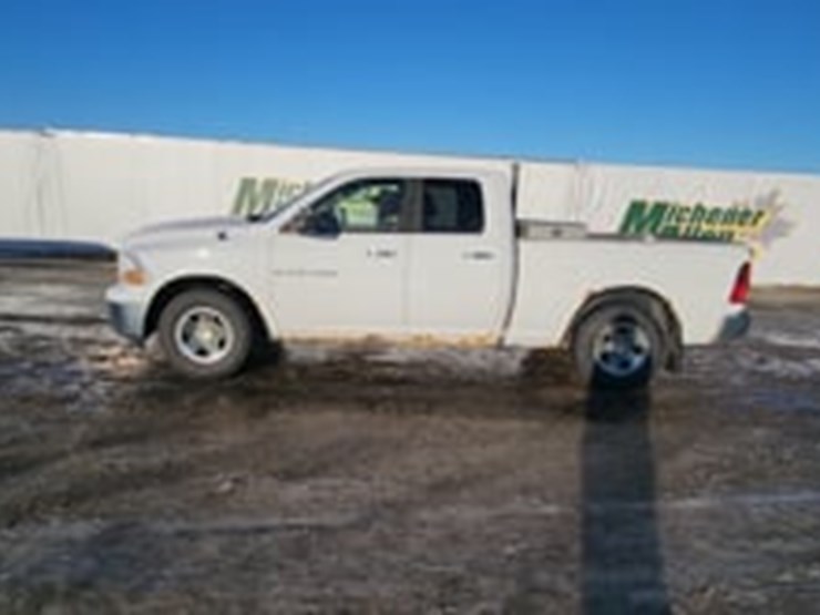 2011-dodge-1500-image-5