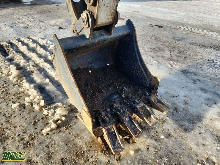 2013-bobcat-324-image-25