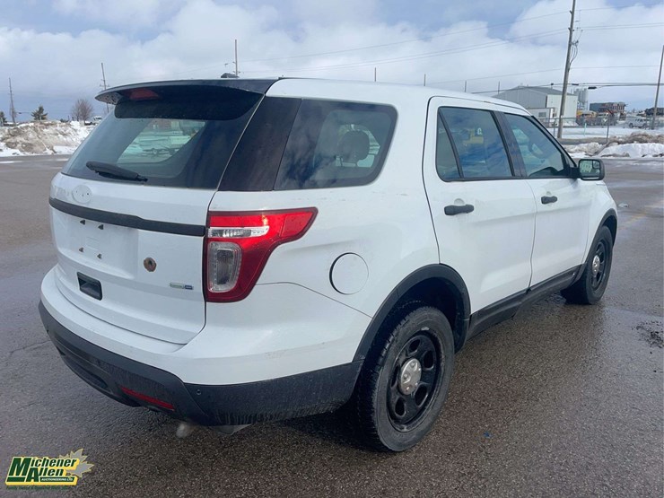 2014-ford-explorer-image-5