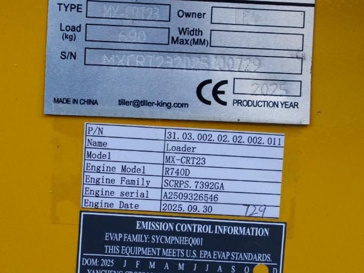 2025-agt-industrial-mx-crt23-stand-on-mini-skid-steer-loader,-23hp-rato-gasoline-engine,-32"-bucket-image-2