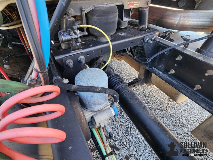 2010-international-prostar-image-16