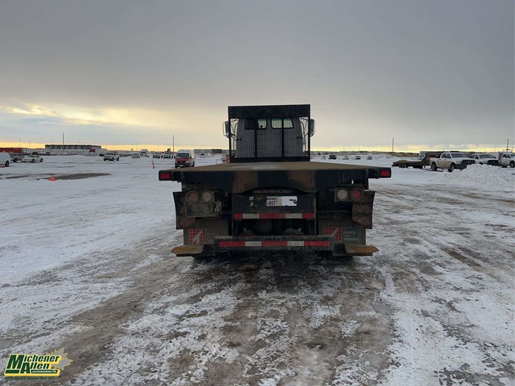 2007-sterling-lt9500-image-7