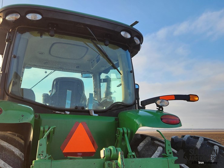 2012-john-deere-8260r-image-12