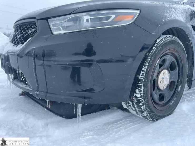 2017-ford-taurus-police-inte-image-9