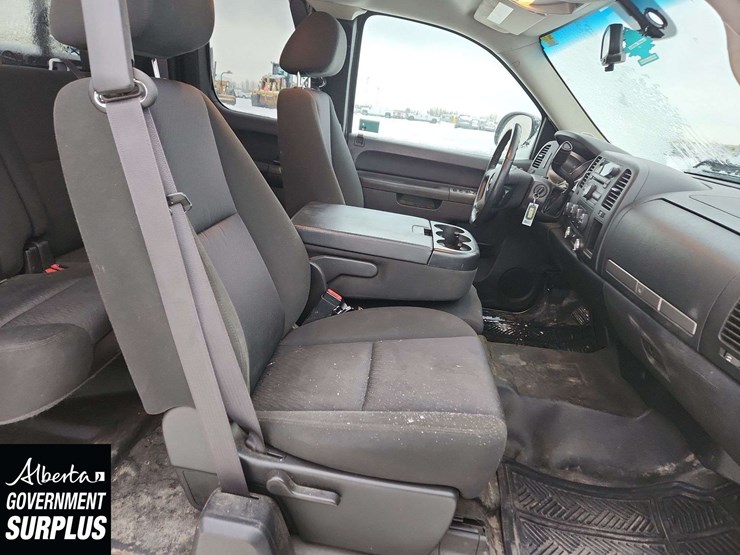 2011-chevrolet-silverado-1500-lt-image-18