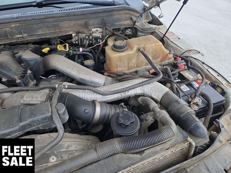 2011-ford-f550-image-34