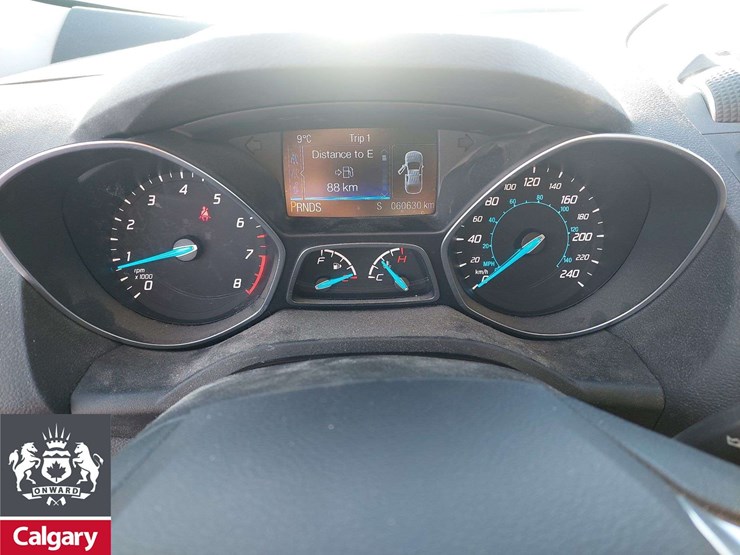 2013-ford-escape-se-image-17