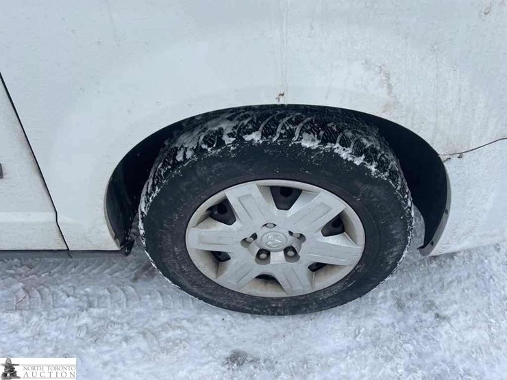 2012-dodge-ram-van-image-28