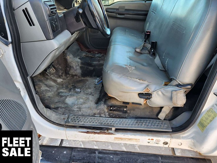 2007-ford-f550-image-22