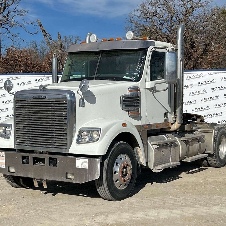 2015 FREIGHTLINER 122SD