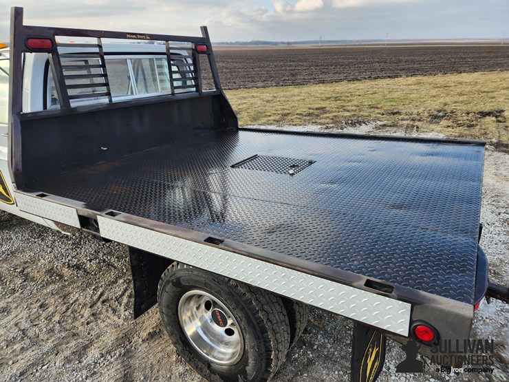 1986-gmc-c3500-2wd-flatbed-truck-image-9