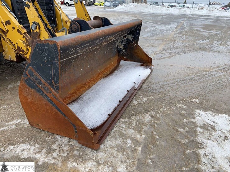 2019-caterpillar-420f2-it-image-14