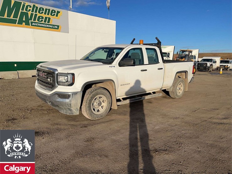 2017-gmc-sierra-1500-image-1