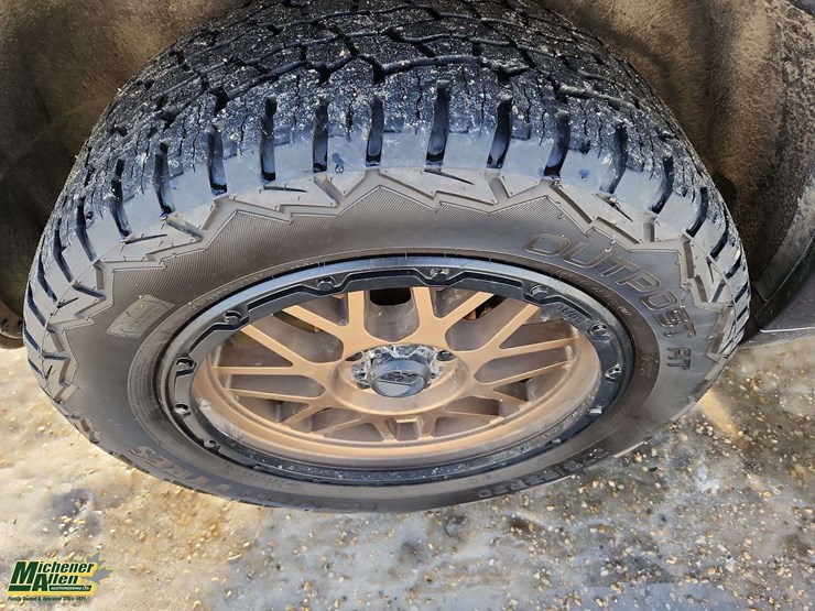 2014-jeep-grand-cherokee-image-11