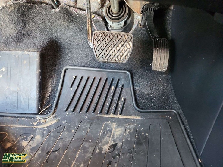 2017-nissan-pathfinder-image-15