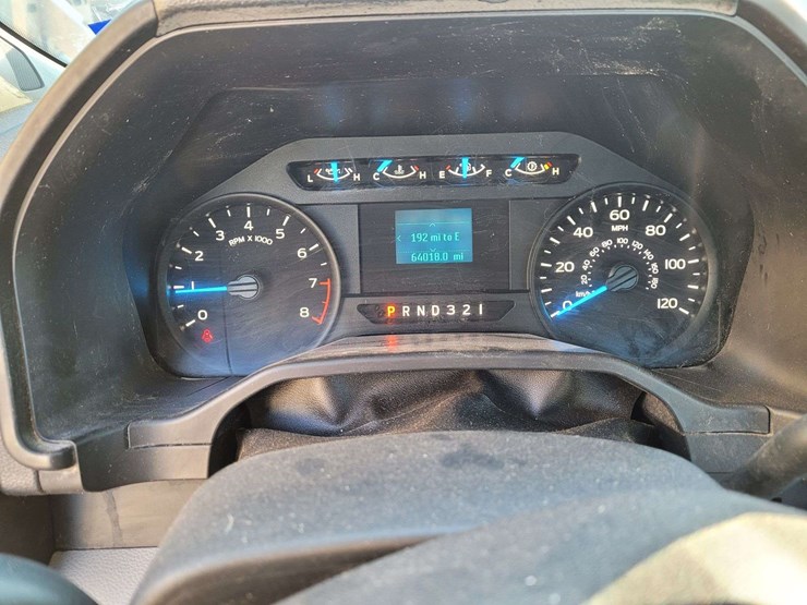 2017-ford-f150-xl-image-13