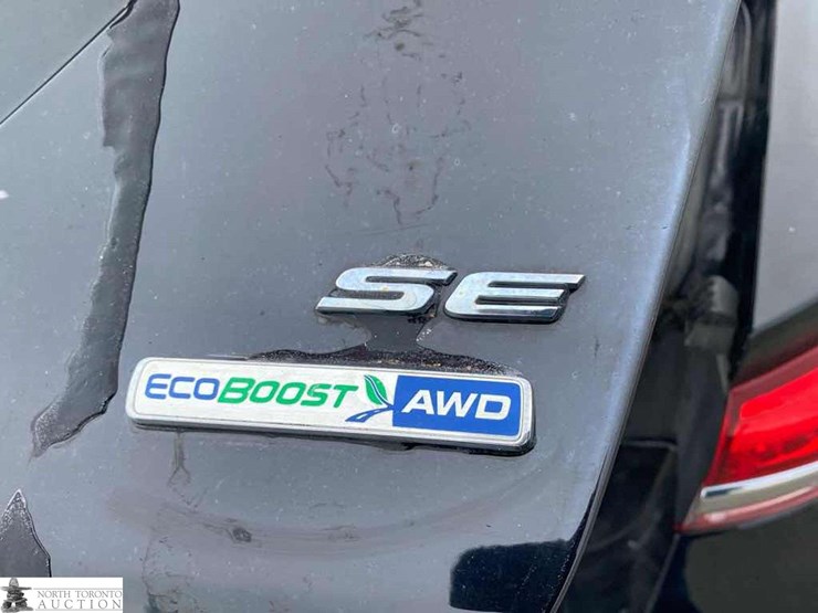 2017-ford-fusion-se-image-23