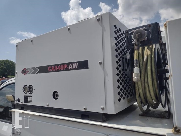 18-ford-f550-image-27