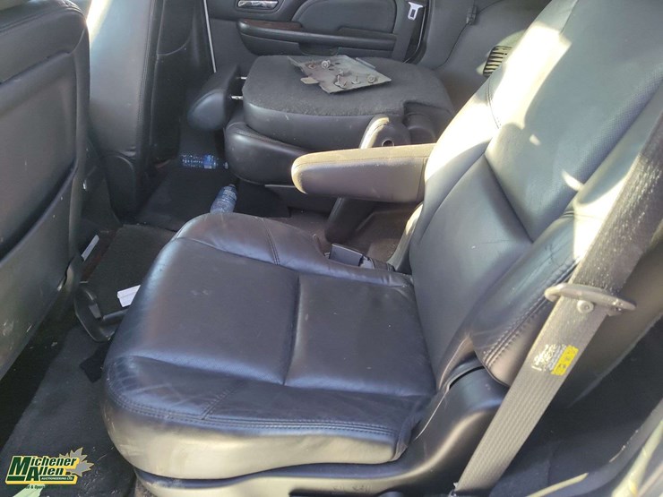 2007-cadillac-escalade-image-11