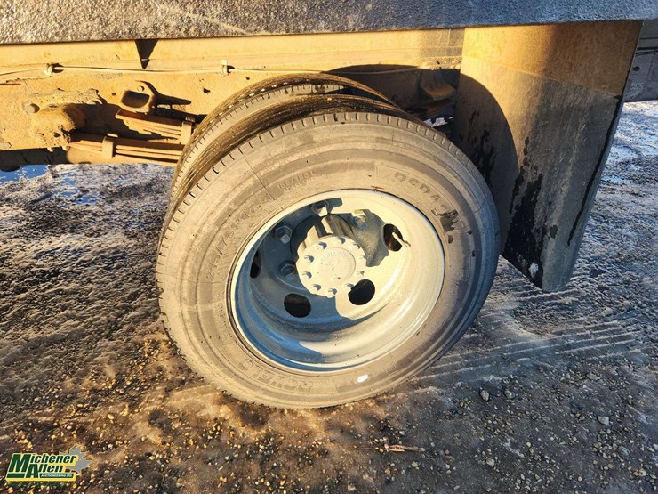 2004-hino-fb1817-image-12