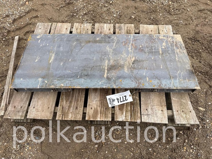 2774---skid-steer-universal-adapter-plate-image-1