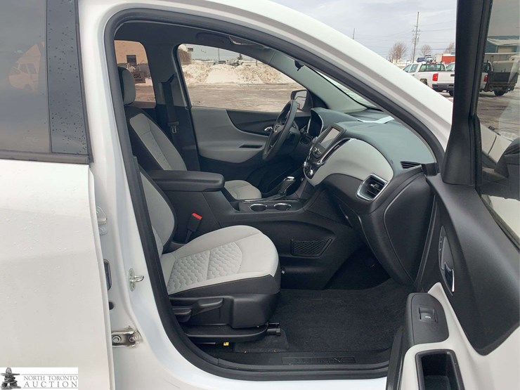 2018-chevrolet-equinox-image-29