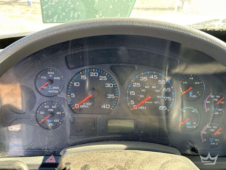 2007-international-derrick-digger-image-10