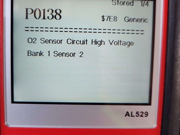 2015-chevrolet-silverado-2500hd-image-30