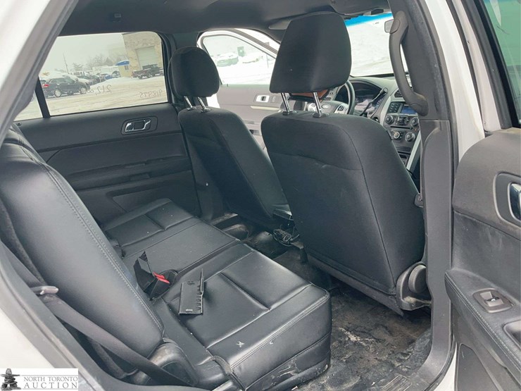 2014-ford-explorer-police-interceptor-image-28