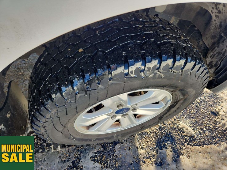 2016-ford-f150-image-11