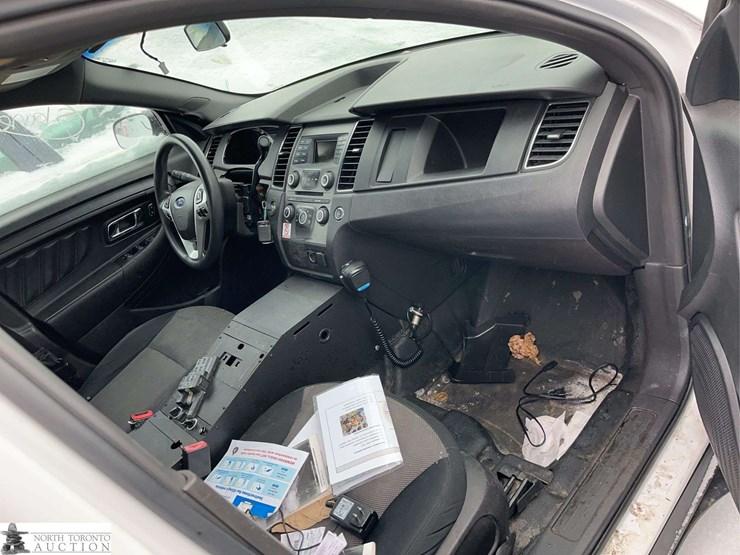 2013-ford-taurus-police-inte-image-23