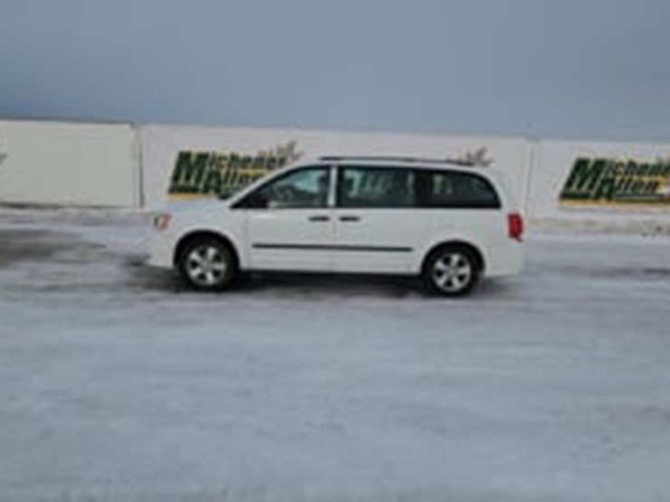 2015-dodge-grand-caravan-image-5