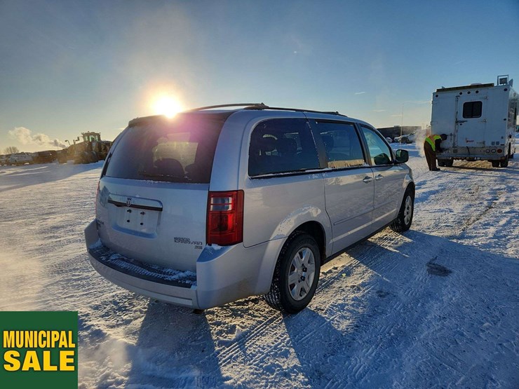 2009-dodge-grand-caravan-se-image-4