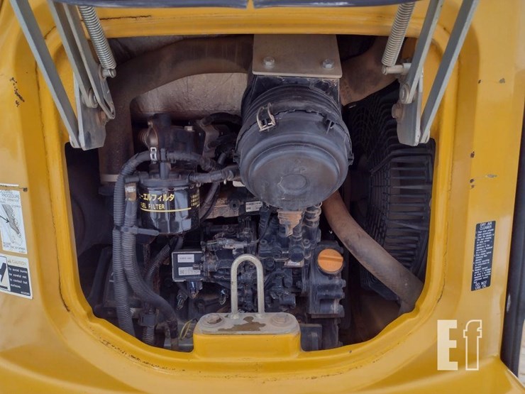 2016-deere-35g-image-44