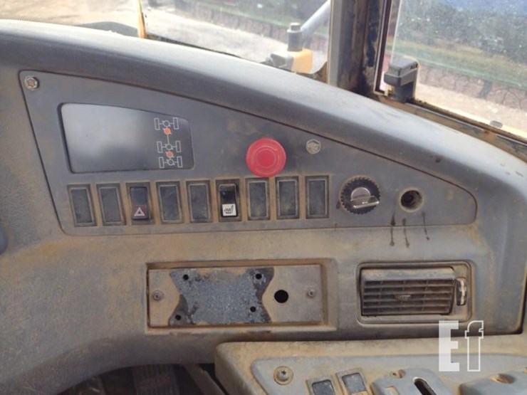 2003-volvo-a40d-image-9