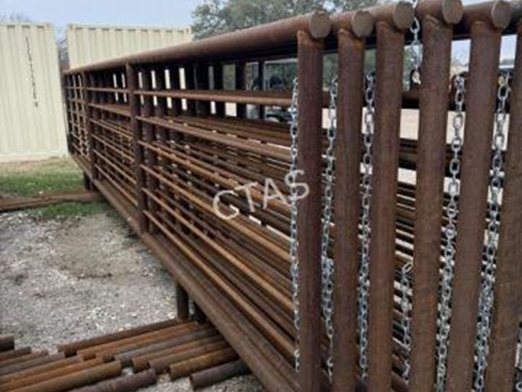 #146-•-freestanding-panels-24'-w/-one-12'-gate-image-5