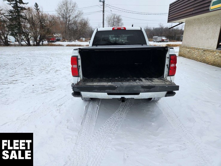 2018-chevrolet-silverado-1500-image-11